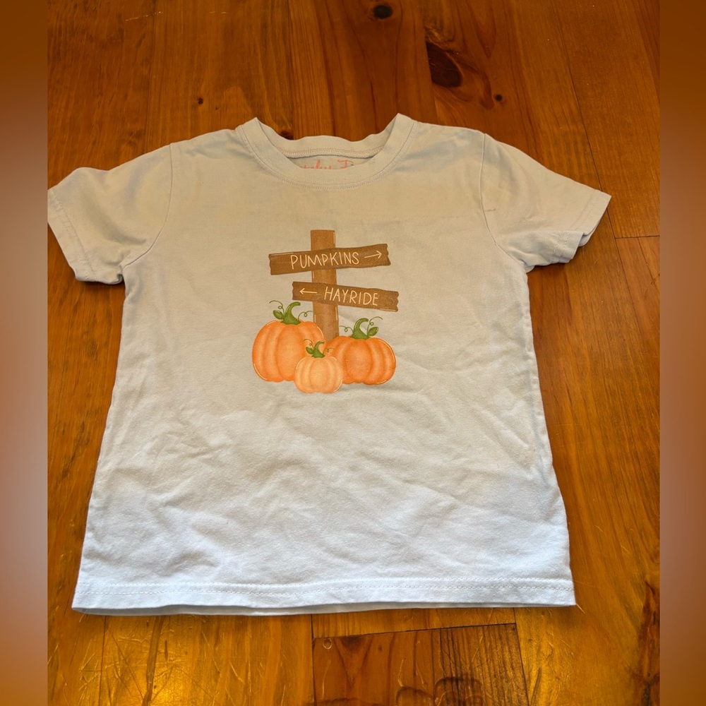 Stitchy Fish Pumpkin Patch Graphic T-Shirt (Size: 3T)